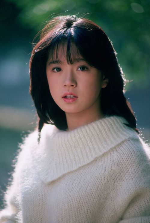 akina-nakamori (6)